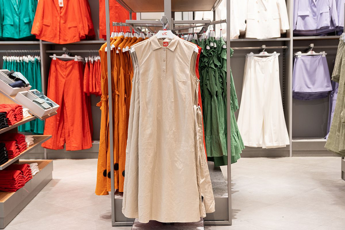 Платье-рубашка в магазине Just Clothes. ТРК «Фантастика», 1-й этаж