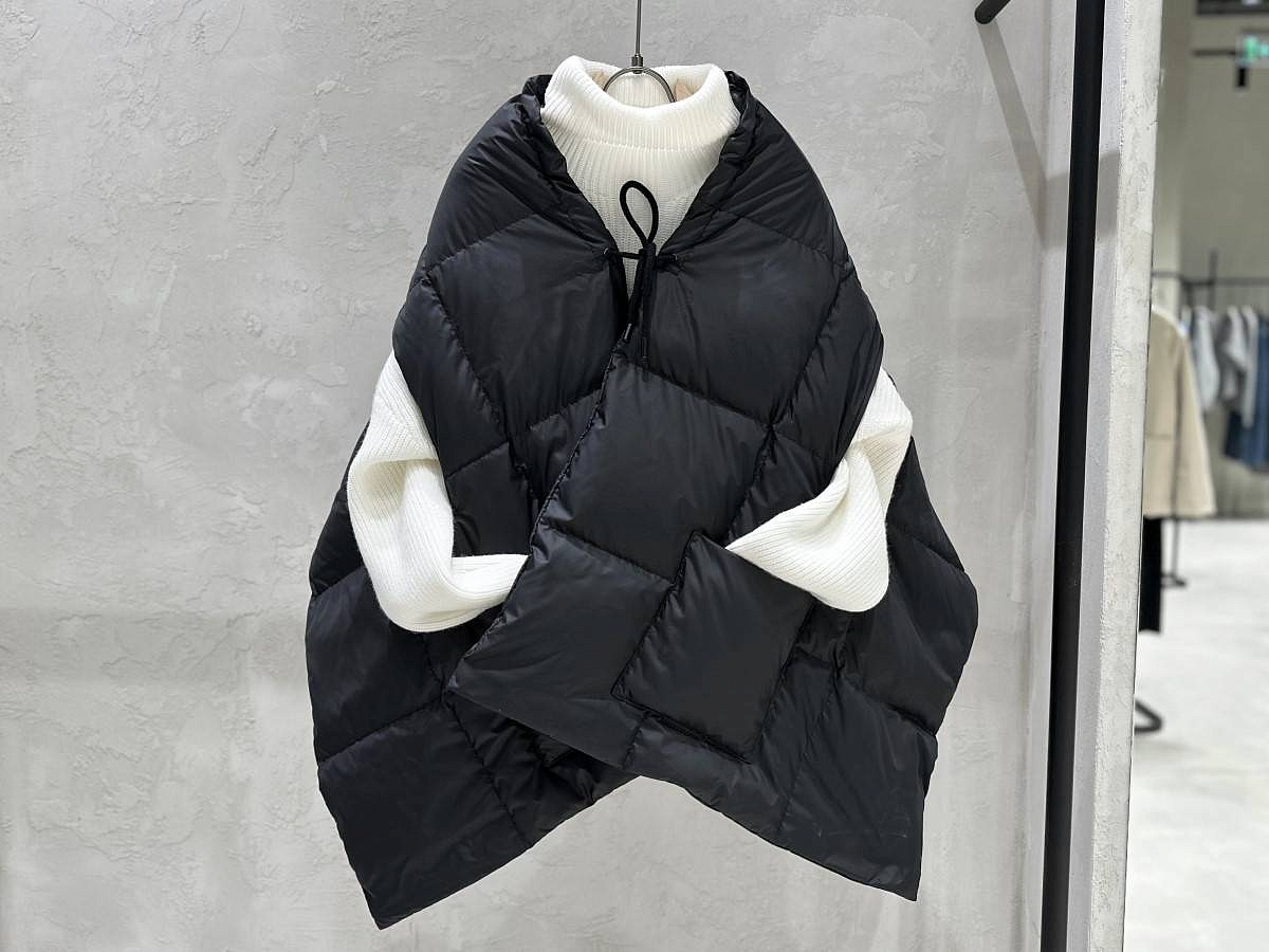 Пуховик-одеяло Brusnika brand. ТРК «Фантастика», 1-й этаж.