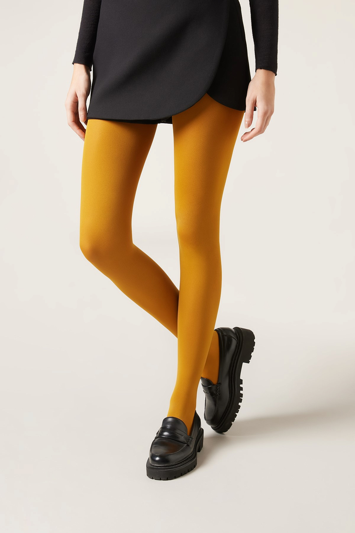 Цветные колготки Calzedonia